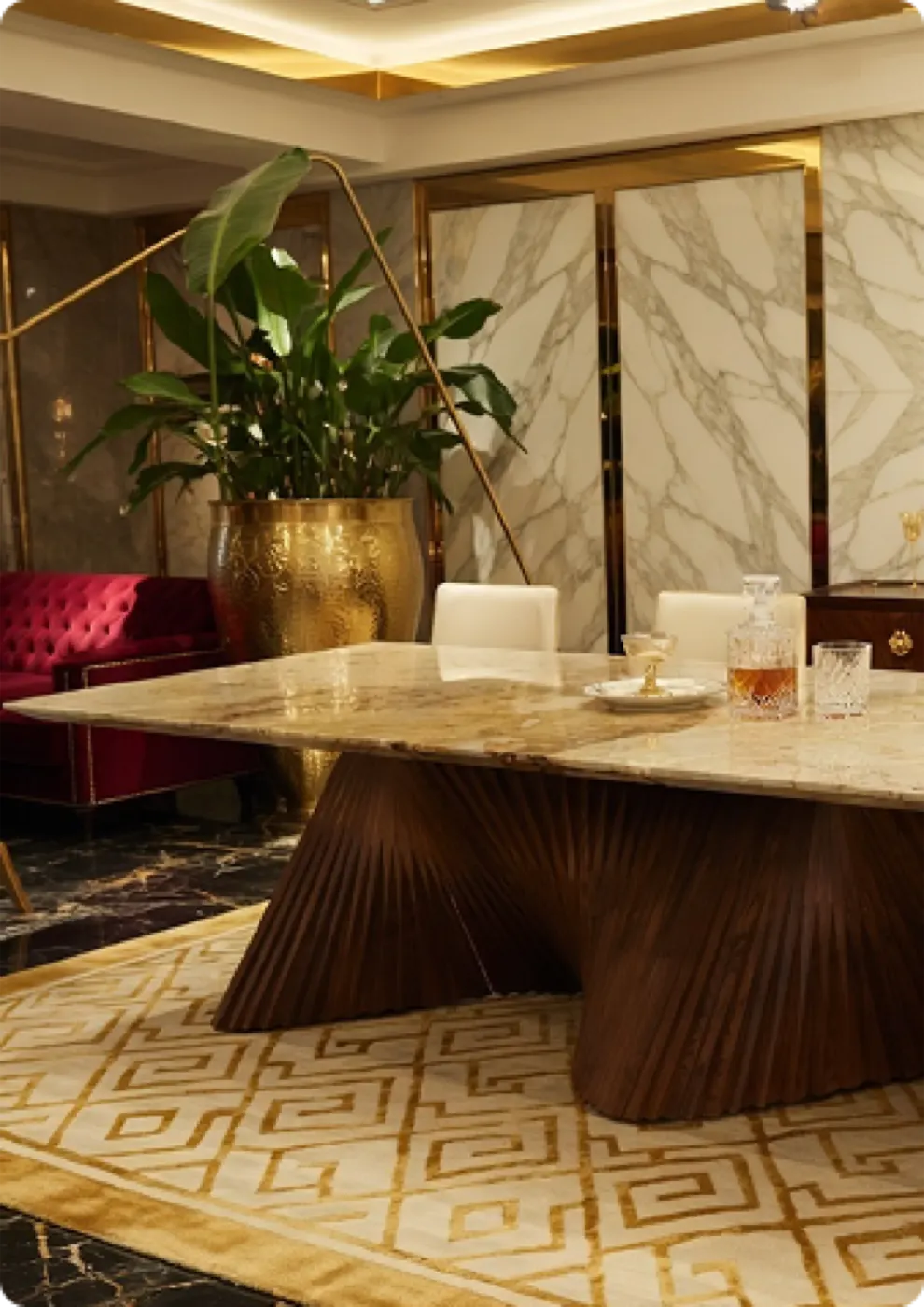 Ovion dining furniture